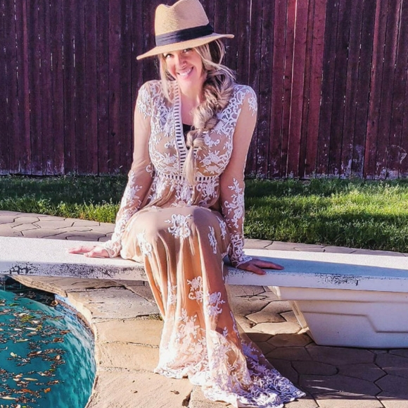 Meet your Posher, Ali - Picture 1 of 2